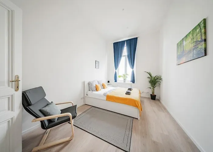 75 M² Near Nussdorferstrasse U6 Βιέννη