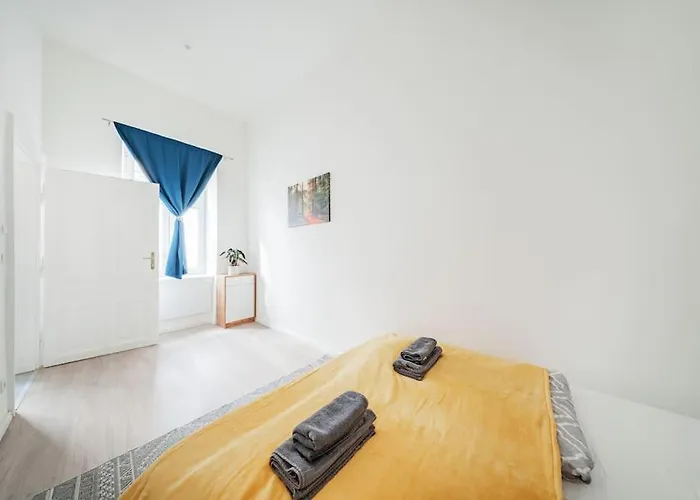 75 M² Near Nussdorferstrasse U6 * Βιέννη