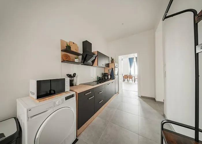 75 M² Near Nussdorferstrasse U6 *