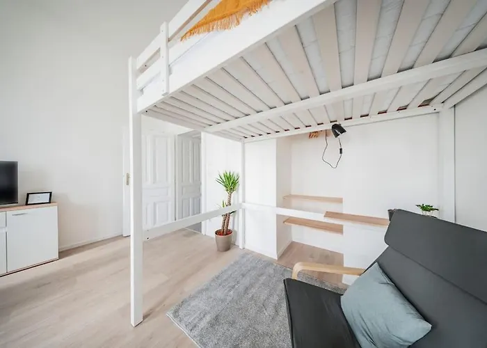 75 M² Near Nussdorferstrasse U6 Βιέννη